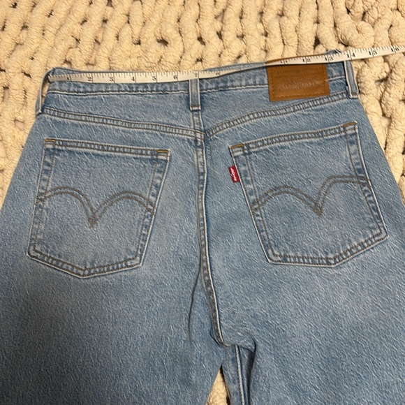 Levi's Light Blue Straight Leg Women's Jeans, Ankle Length - Picture 5 of 6